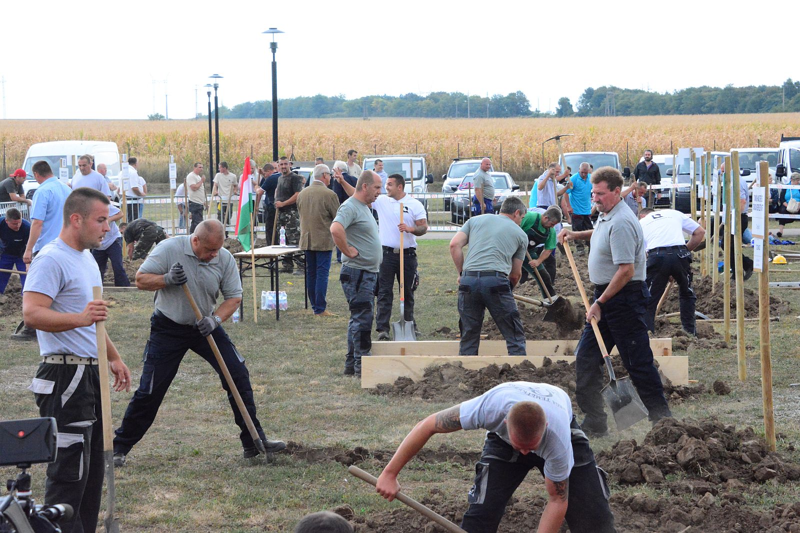 Székesfehérváron rendezték a IV. MTFE Országos Sírásó Versenyt